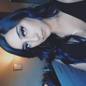 Meet your Posher, Monique